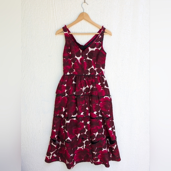 Marc Jacobs 100% Silk Tiered Sleeveless Floral Dress Formal Cocktail Size 2 - Picture 3 of 10